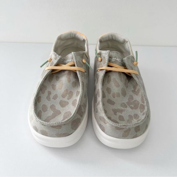 Hey Dude Women’s Shoes Wendy Rise Leopard Azure Size 7 - Picture 2 of 6